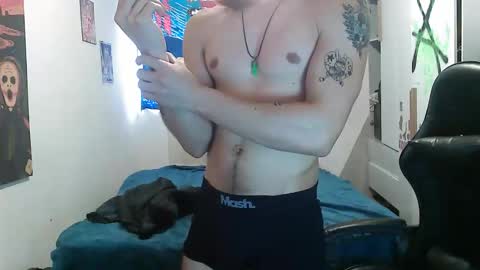 Snapshot of shacoklown chatting on 03.05.26 shacoklown online show from 03.05.26