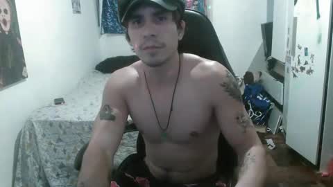 Snapshot of shacoklown chatting on 04.08.26 shacoklown online show from 04.08.26