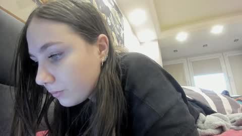 Snapshot of shadow_raffi chatting on 01.19.25 shadow_raffi online show from 01.19.25