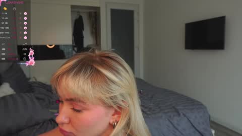 Sindy and Nancy  Next stream 1 December  online show from 12.15.24