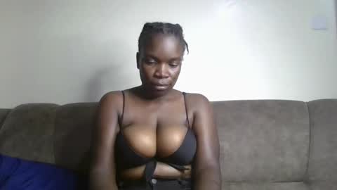 Snapshot of shadowsweet34 chatting on 03.08.26 val online show from 03.08.26