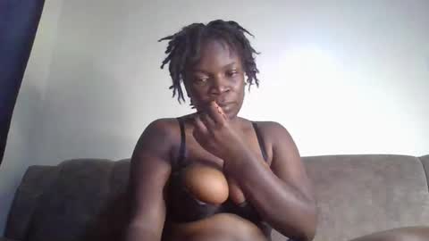 Snapshot of shadowsweet34 chatting on 04.02.26 val online show from 04.02.26