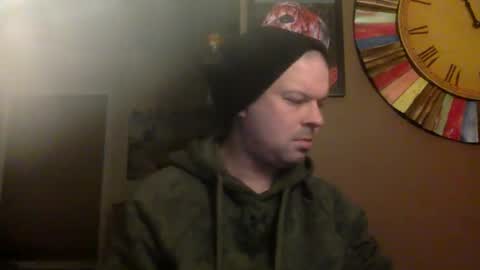 Snapshot of shadyyyyyy7 chatting on 02.01.25 Shady online show from 02.01.25