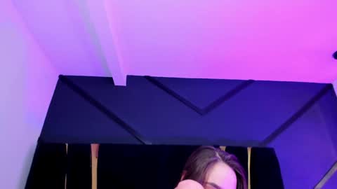 Snapshot of shaina_vasquez chatting on 12.22.24 Shaina Vasquez online show from 12.22.24