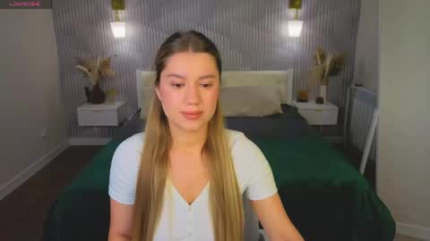 Snapshot of shakira_lux chatting on 06.02.26 Shakira online show from 06.02.26
