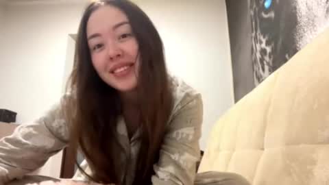 Snapshot of shakitaconnett chatting on 11.28.25 Hana online show from 11.28.25