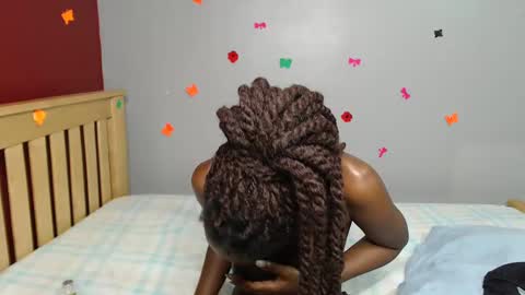 Snapshot of shakkiecam chatting on 01.22.25 Shaky online show from 01.22.25