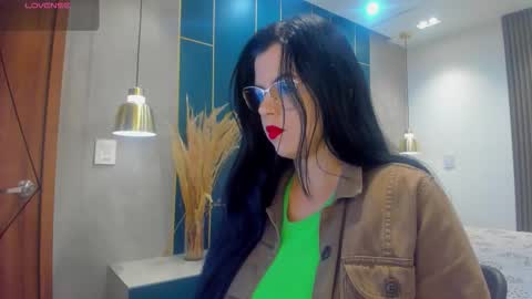 Shanell Moore online show from 12.03.25