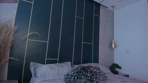 Shanell Moore online show from 12.19.25