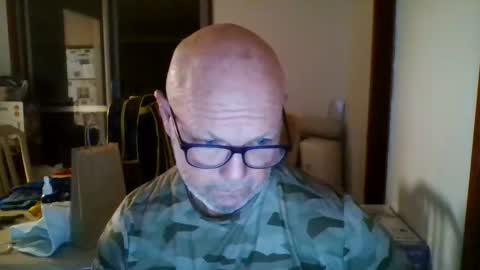 Snapshot of shaneo781570 chatting on 04.26.26 shaneo781570 online show from 04.26.26