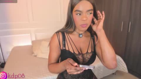 Snapshot of shannol_ryan chatting on 10.13.25 Shannol online show from 10.13.25