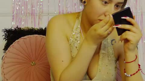 Snapshot of shannonbannks chatting on 07.05.26 ShannonBannks online show from 07.05.26