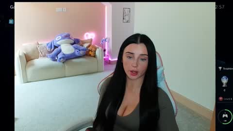 Shanmais online show from 10.17.25