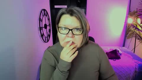 Shannon online show from 03.30.26