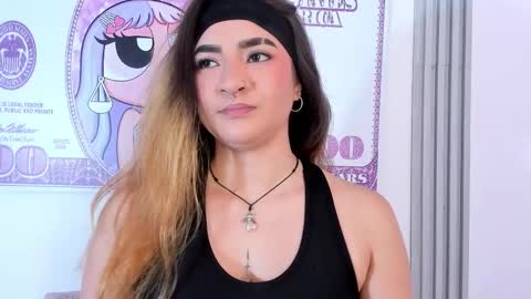 Shanntal  online show from 10.18.25