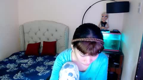 Snapshot of shantalfoxxy chatting on 02.19.26 SHANTA FOX s online show from 02.19.26