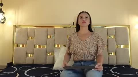 shantall 05 online show from 10.13.25