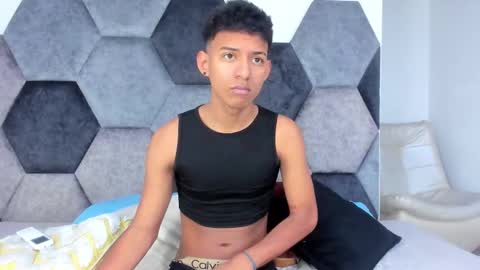 Shanti Wets Brunette online show from 11.22.25