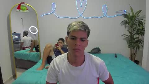 shark_boy21 online show from 12.20.25