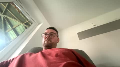 Snapshot of sharksboy16 chatting on 12.31.24 Sharksboy online show from 12.31.24