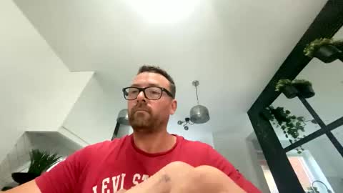 Snapshot of sharksboy16 chatting on 10.26.25 Sharksboy online show from 10.26.25