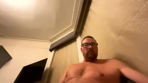 Snapshot of sharksboy16 chatting on 02.11.26 Sharksboy online show from 02.11.26