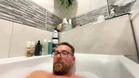 Snapshot of sharksboy16 chatting on 02.26.26 Sharksboy online show from 02.26.26