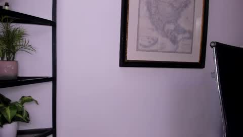 Snapshot of sharl0t chatting on 03.19.26 Sharlot online show from 03.19.26