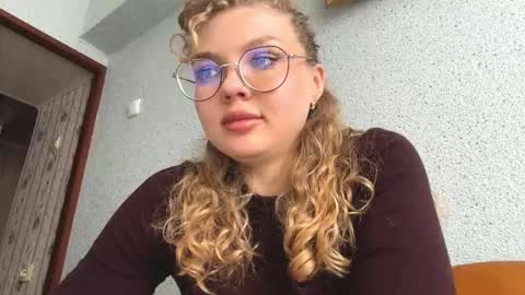 Lola online show from 03.26.26