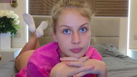 Snapshot of sharleenproject chatting on 01.16.26 Sharleen online show from 01.16.26