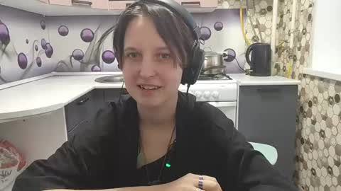 Snapshot of sharleenyodis chatting on 06.27.26 Sara online show from 06.27.26