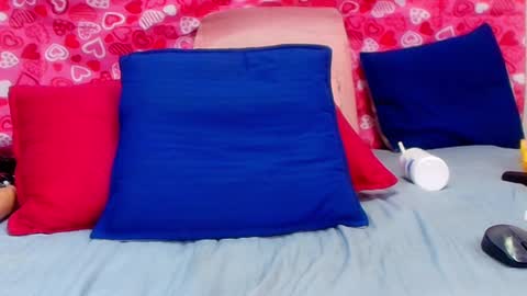 Snapshot of sharlott_kiss chatting on 02.12.25 Sharlott online show from 02.12.25