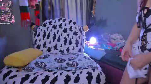 Snapshot of sharlott_smith1 chatting on 12.16.25 Sharlott online show from 12.16.25