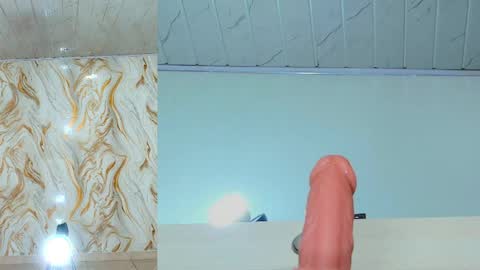 Snapshot of sharlotte_sexx chatting on 05.26.26 S online show from 05.26.26