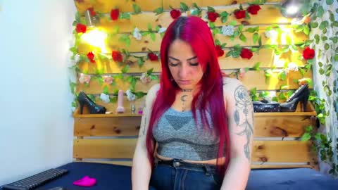 Snapshot of sharol_heart_ chatting on 02.09.25 Sharol online show from 02.09.25