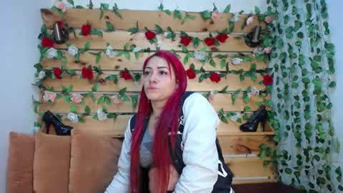 Snapshot of sharol_heart_ chatting on 02.18.25 Sharol online show from 02.18.25