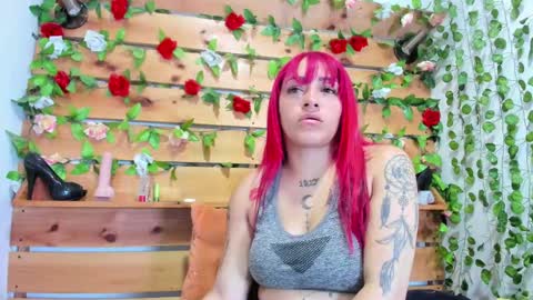 Snapshot of sharol_heart_ chatting on 09.26.25 Sharol online show from 09.26.25