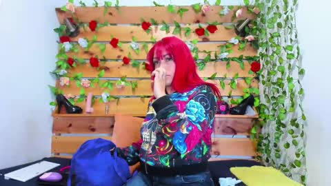 Snapshot of sharol_heart_ chatting on 09.29.25 Sharol online show from 09.29.25