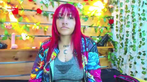 Snapshot of sharol_heart_ chatting on 09.30.25 Sharol online show from 09.30.25