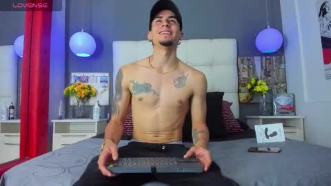 Sharon  Tyga online show from 11.14.25