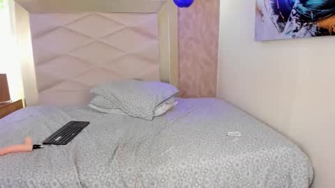 sharonkm online show from 05.23.26