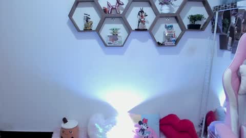 Snapshot of sharonsander1 chatting on 12.20.24 Sharon online show from 12.20.24