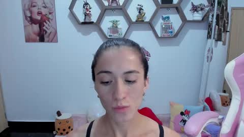 Snapshot of sharonsander1 chatting on 03.08.25 Sharon online show from 03.08.25