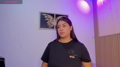 Snapshot of sharonscothh chatting on 04.20.26 sharonscothh online show from 04.20.26