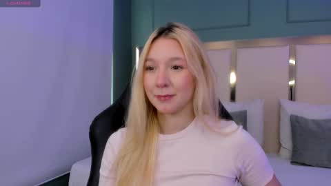 Shantall online show from 01.24.25