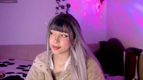 Shayla 3 online show from 10.14.25