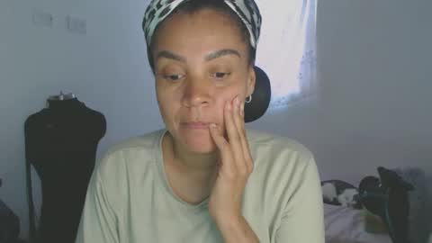 Shayna online show from 12.02.25