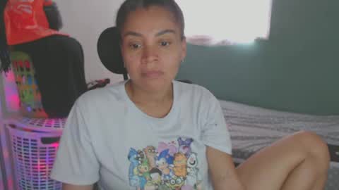 Snapshot of shayna_cute chatting on 06.18.26 Shayna online show from 06.18.26