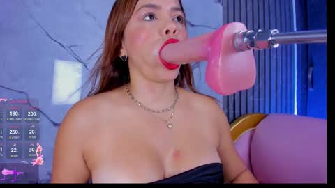 Snapshot of shayra_boobs2 chatting on 02.06.26 shayra_boobs2 online show from 02.06.26