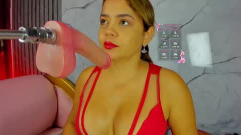 Snapshot of shayra_boobs2 chatting on 04.17.26 shayra_boobs2 online show from 04.17.26